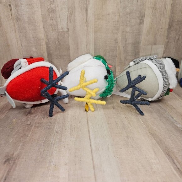 Target Birds 2022 Wondershop Koselig Freezy Iskall Christmas Santa Scarf Holly - Picture 5 of 5